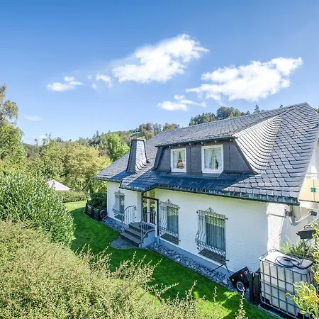 Modern Apartment In Schwalefeld With Garden Apartment