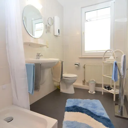 Modern Apartment In Schwalefeld With Garden *