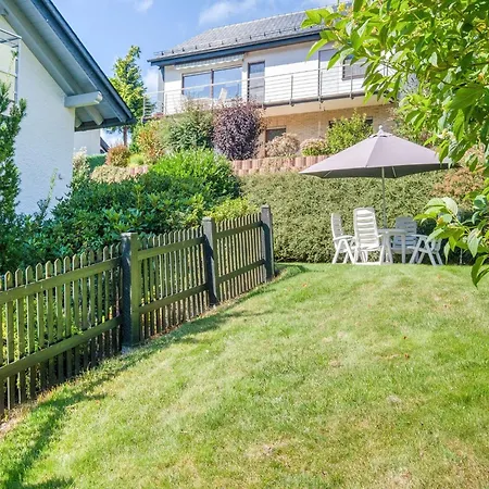 아파트 Modern In Schwalefeld With Garden