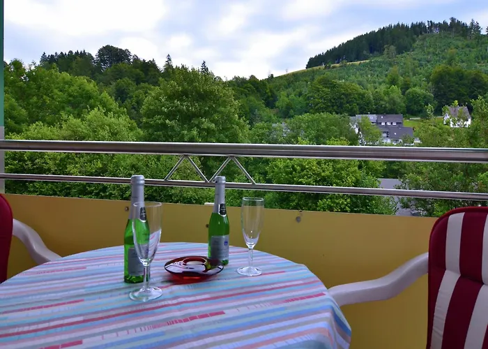 Modern In Schwalefeld With Garden 빌링겐