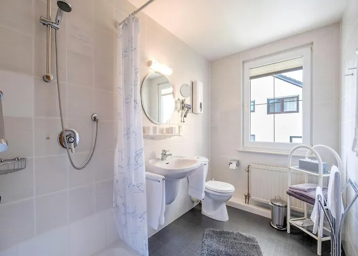 Modern In Schwalefeld With Garden 아파트 빌링겐